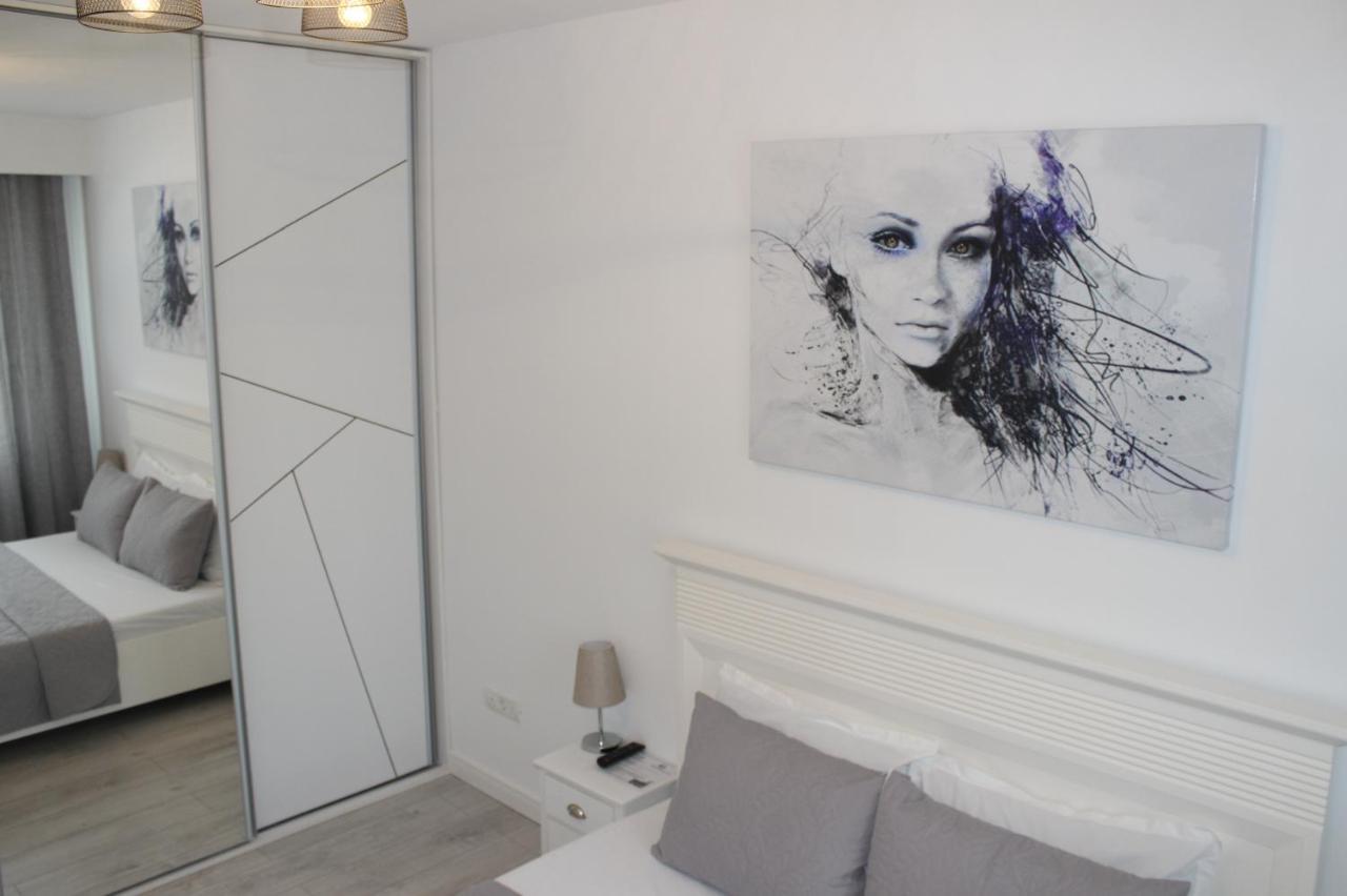 Luxury City Center Apartment - Romana Bükreş Dış mekan fotoğraf
